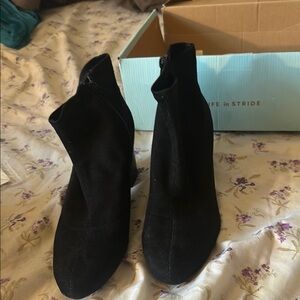 Life Stride Black Ankle Boots Stretchy Knit Slip-On